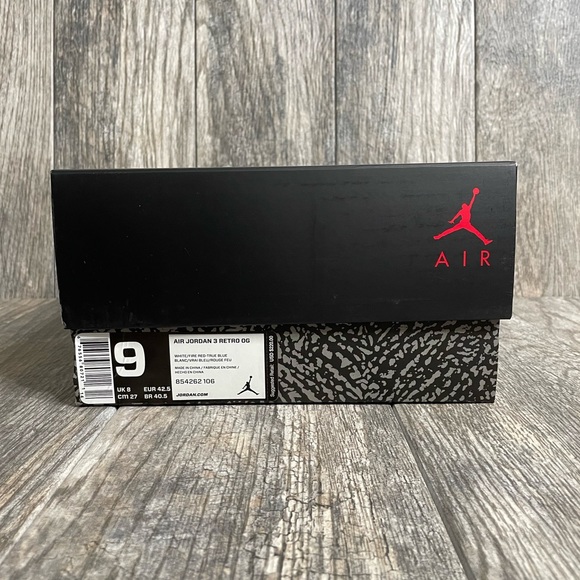AIR JORDAN 3 RETRO OG White/Fire Red True Blue Cement 9 - Picture 3 of 13